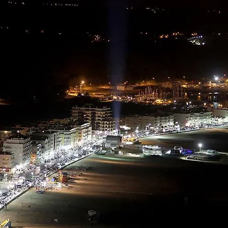 - The Little Star * Nazaré